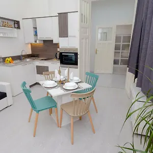  Apartament Boutique Jokai - In The Center